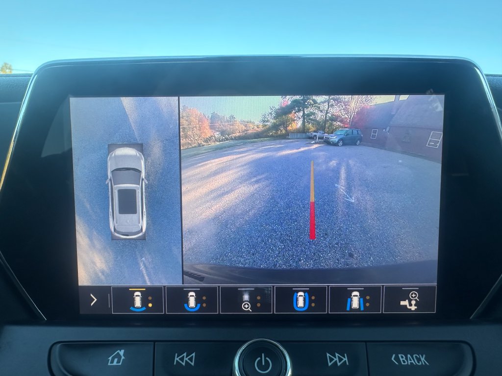Used 2019 Chevrolet Blazer RS AWD/4WD image 16