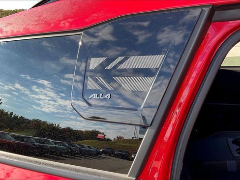 Certified 2025 MINI Cooper Countryman S w/ Comfort Package Max image 9