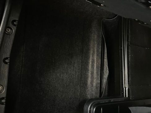 Used 2017 Dodge Grand Caravan SE image 16