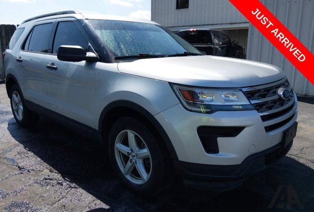 Used 2018 Ford Explorer 4WD w/ Class II Trailer Tow Package image 2