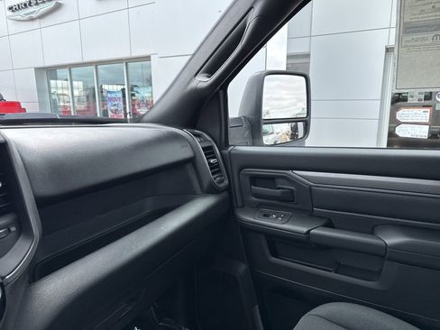 Used 2025 RAM 2500 Tradesman AWD/4WD image 18