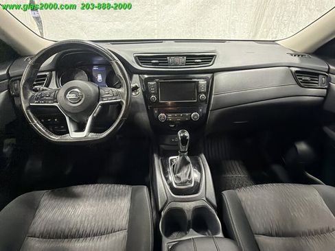 Used 2019 Nissan Rogue SV AWD/4WD image 6