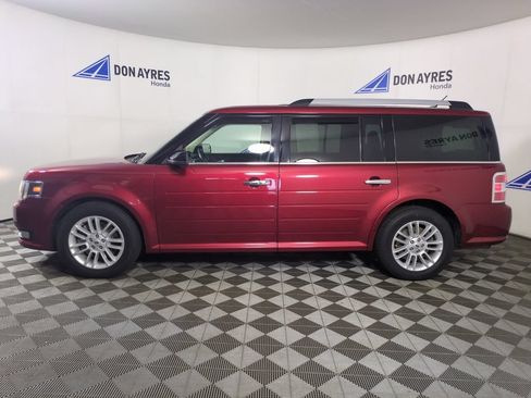 Used 2019 Ford Flex SEL w/ Class III Trailer Tow Package AWD/4WD image 2