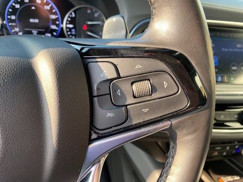 Used 2024 Buick Enclave Premium image 29