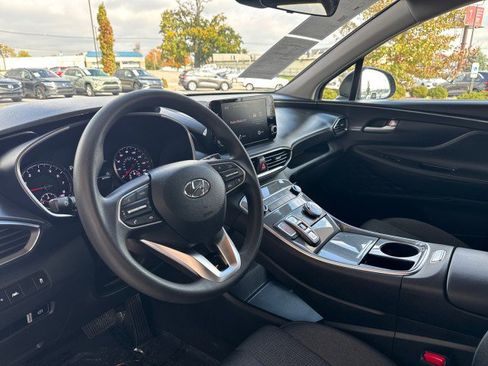 Used 2023 Hyundai Santa Fe SE image 11