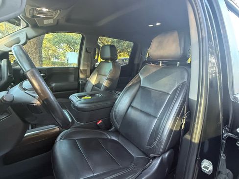 Used 2020 Chevrolet Silverado 1500 RST w/ All-Star Edition image 10