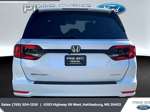 Used 2024 Honda Odyssey Sport image 4