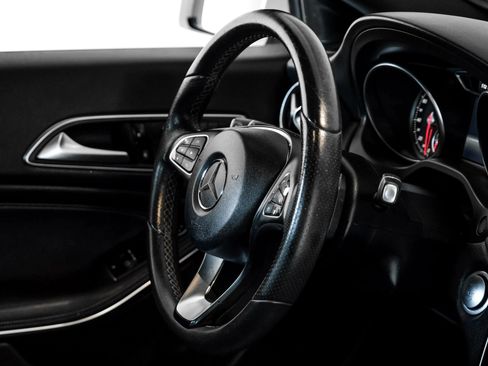 Used 2018 Mercedes-Benz CLA 250 image 13