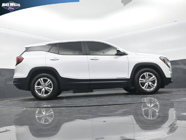 Used 2024 GMC Terrain SLE FWD image 24