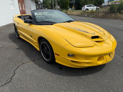 Used 2002 Pontiac Firebird Trans Am RWD image 23