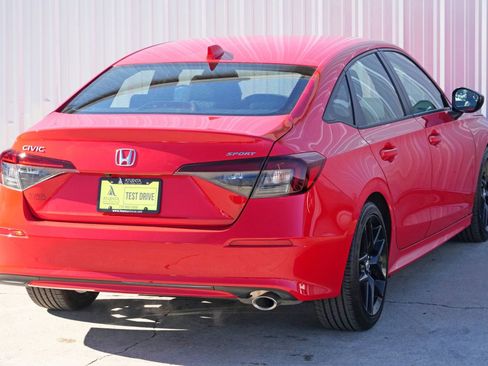 Used 2025 Honda Civic Sport image 46