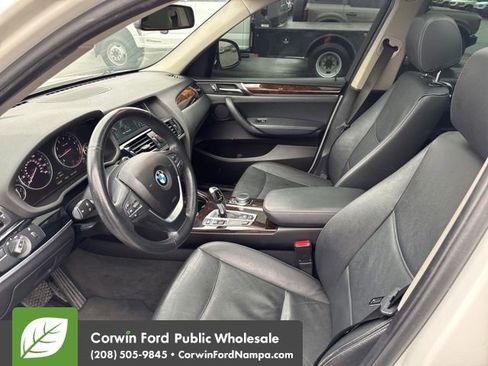 Used 2017 BMW X3 xDrive28i image 11