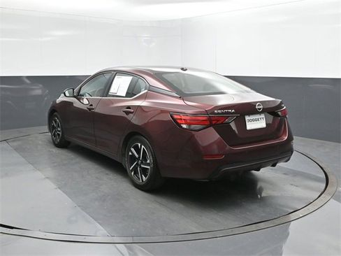 Used 2024 Nissan Sentra SV image 5