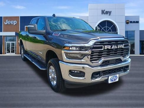 Certified 2026 RAM 2500 Big Horn AWD/4WD image 8