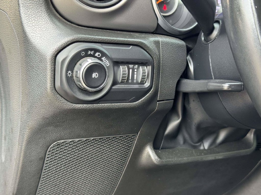 Used 2022 Jeep Wrangler Unlimited Sport AWD/4WD image 10