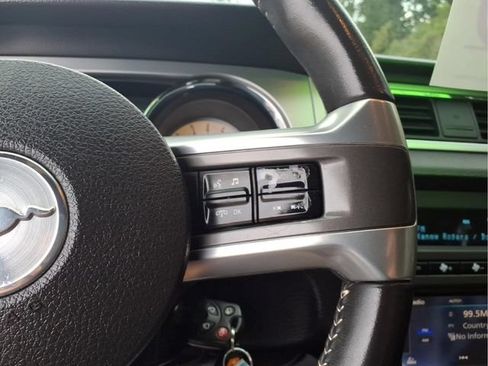 Used 2010 Ford Mustang GT RWD image 14