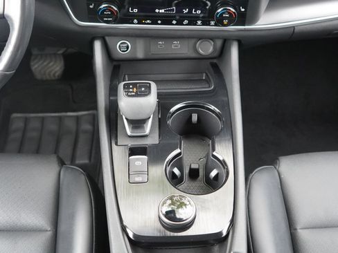 Used 2023 Nissan Rogue SV w/ SV Premium B Package AWD/4WD image 21