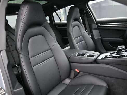 Certified 2023 Porsche Panamera Platinum Edition RWD image 32