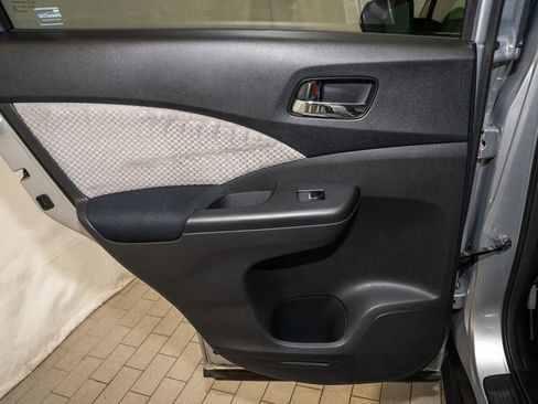 Used 2016 Honda CR-V EX image 9