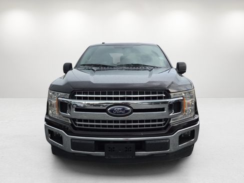 Used 2018 Ford F150 XLT w/ Equipment Group 301A Mid RWD image 2