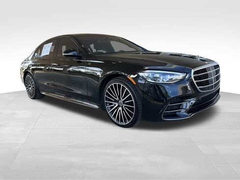 Used 2023 Mercedes-Benz S 500 4MATIC w/ AMG Line image 2