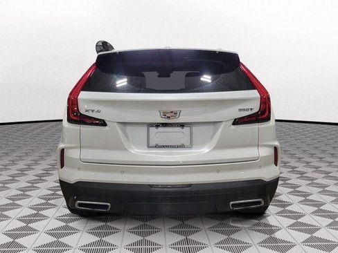 Certified 2024 Cadillac XT4 Premium Luxury w/ Cold Weather Package FWD image 4