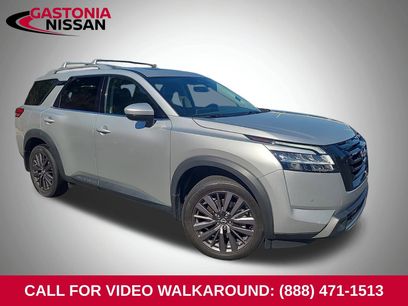 Used 2023 Nissan Pathfinder SL w/ SL Premium Package