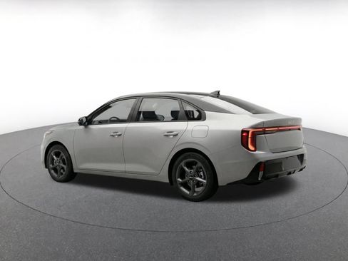 Used 2026 Kia K4 FWD image 6