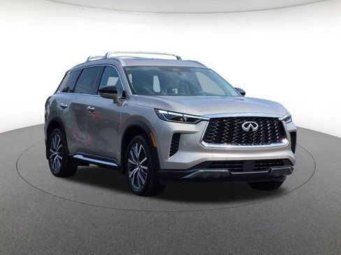Used 2023 INFINITI QX60 Sensory w/ Cargo Package AWD/4WD image 3