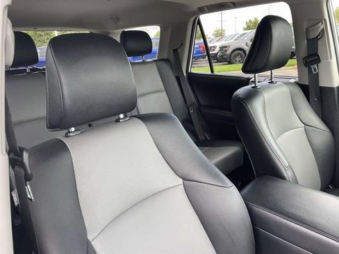 Used 2022 Toyota 4Runner SR5 Premium w/ Moonroof Package RWD image 38