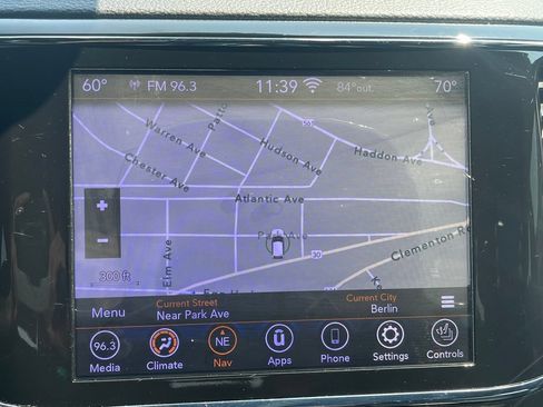 Used 2020 Jeep Grand Cherokee Limited w/ Premium Lighting Group AWD/4WD image 31