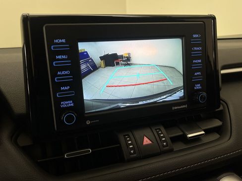 Used 2021 Toyota RAV4 XLE Premium AWD/4WD image 18
