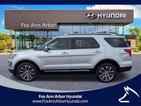 Used 2016 Ford Explorer Platinum AWD/4WD image 2