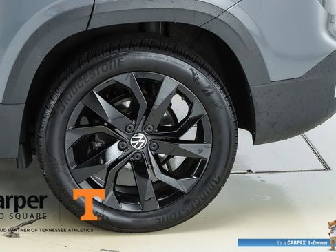 Used 2022 Volkswagen Taos SE image 44