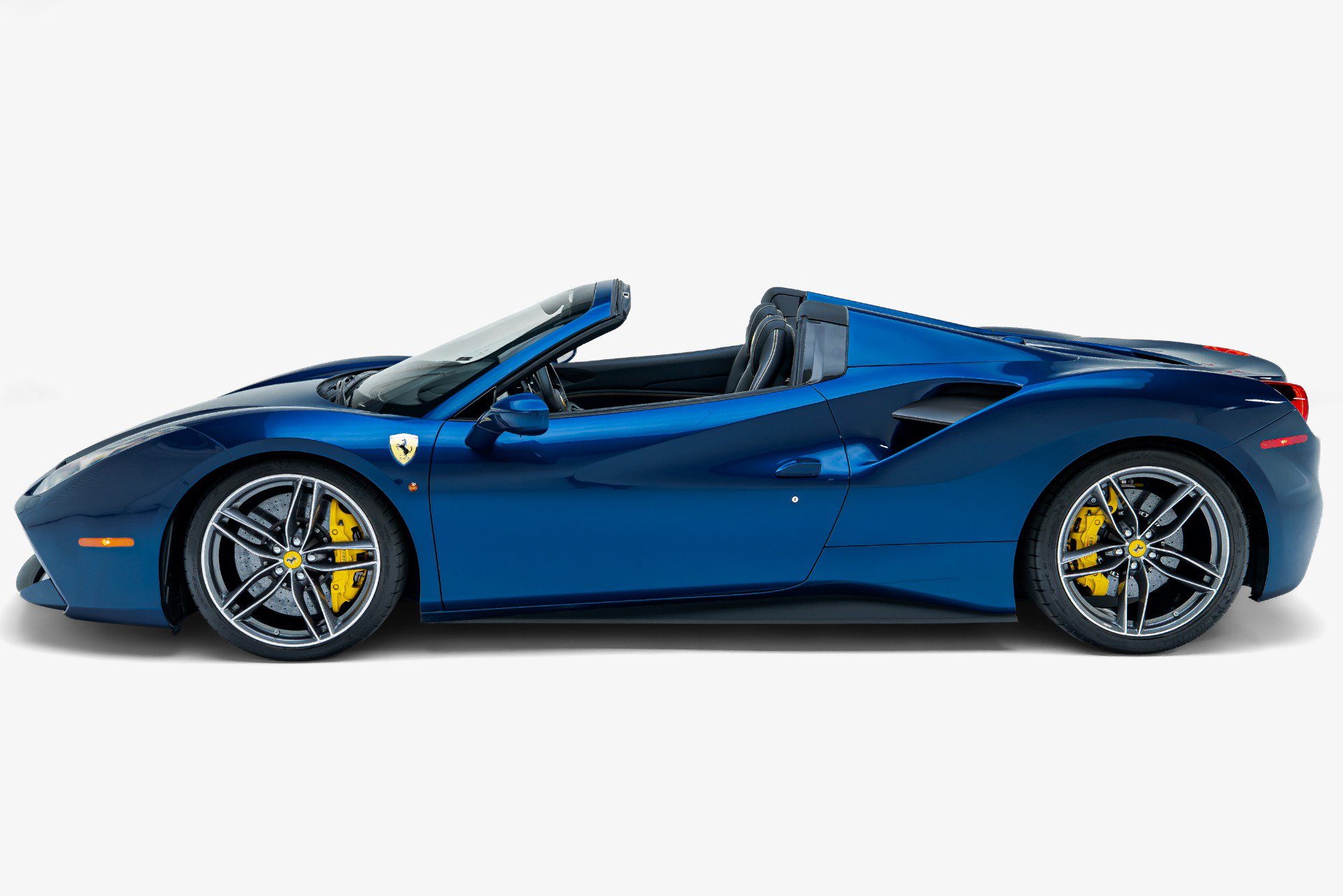 Used 2019 Ferrari 488 Spider RWD image 7
