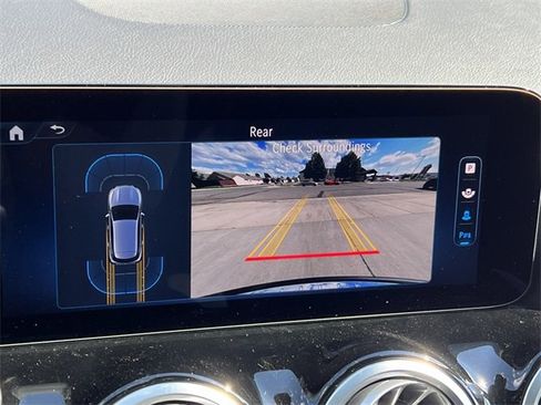 Used 2025 Mercedes-Benz GLA 250 4MATIC image 24