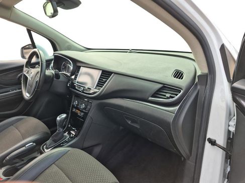 Used 2019 Buick Encore Preferred image 28