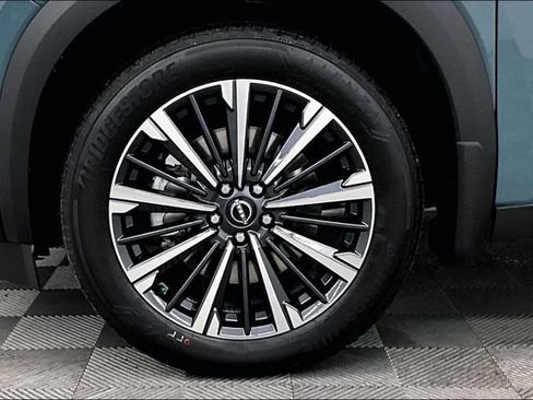 New 2026 Nissan Pathfinder Platinum AWD/4WD image 12