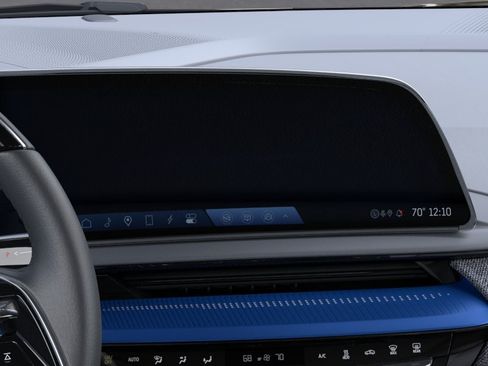 New 2026 Cadillac Optiq Luxury 1 RWD image 20