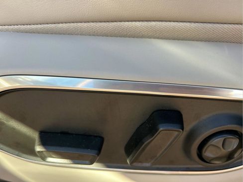 Used 2023 Jeep Wagoneer Series III w/ Preferred Equipment Group image 26