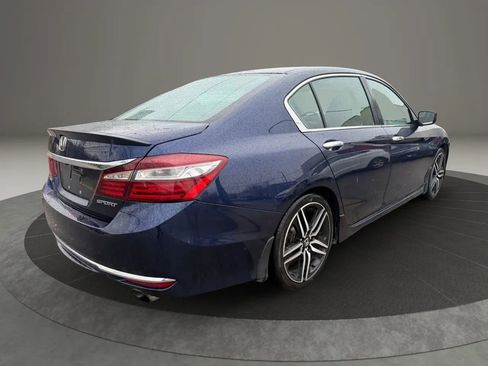 Used 2016 Honda Accord Sport image 6