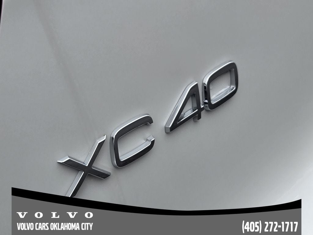 Used 2026 Volvo XC40 B5 Plus w/ Protection Package Premier AWD/4WD image 10