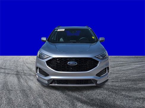 Certified 2023 Ford Edge ST-Line image 9