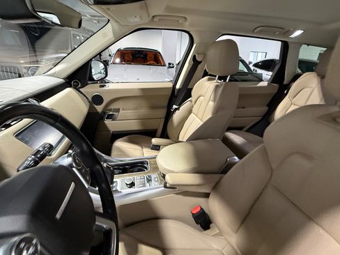 Used 2017 Land Rover Range Rover Sport SE image 22