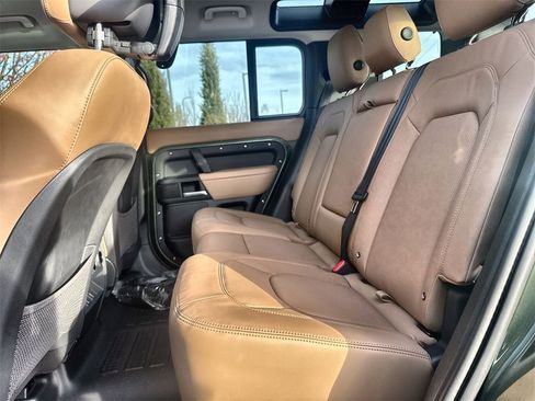 Used 2026 Land Rover Defender 110 S image 15