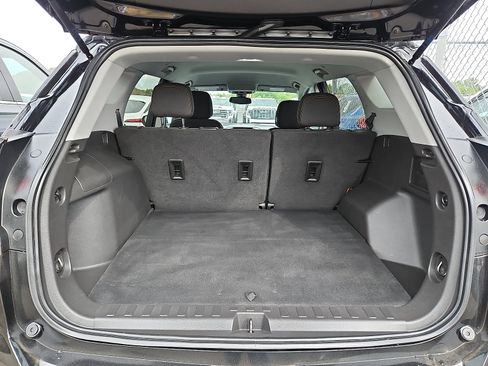 Used 2021 GMC Terrain SLE w/ Driver Convenience Package FWD image 28