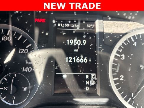 Used 2019 Mercedes-Benz Metris Passenger image 5