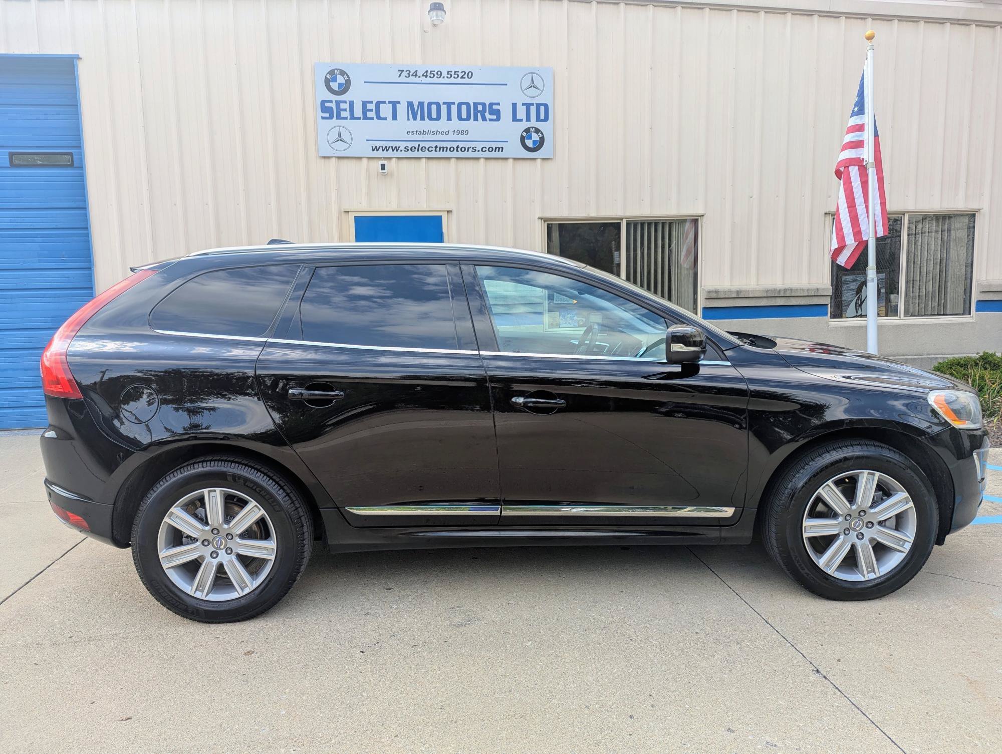 Used 2017 Volvo XC60 T5 Inscription w/ Preferred Option Package AWD/4WD image 13