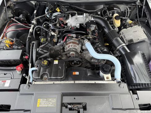 Used 2009 Ford Crown Victoria Police Interceptor image 16