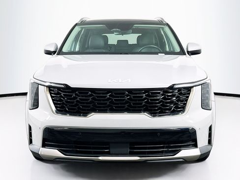 Used 2024 Kia Sorento S w/ Panoramic Sunroof Package FWD image 2